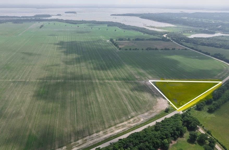 3.61 acres in Delta County gallery image 3