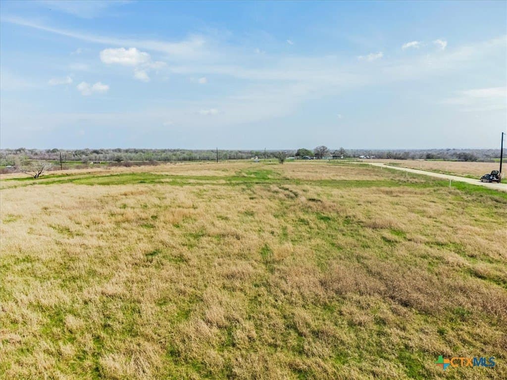 3 acres in Gonzales County - photo 9