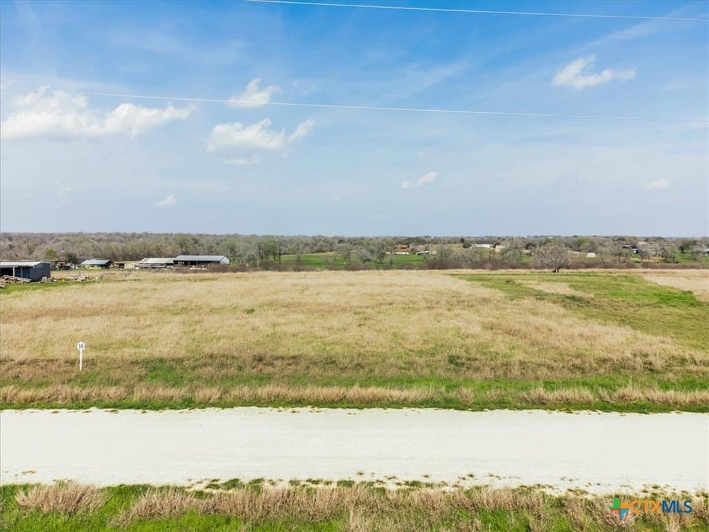 3 acres in Gonzales County - photo 7