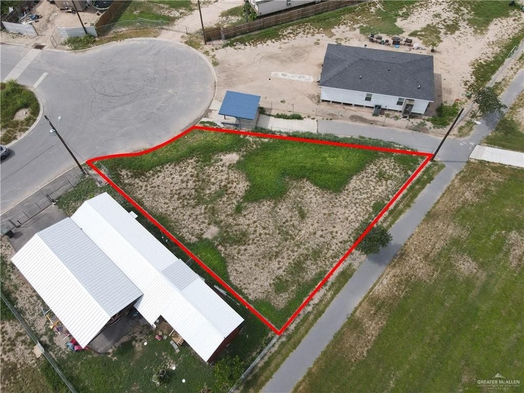 0.14 acres in Hidalgo County - photo 6