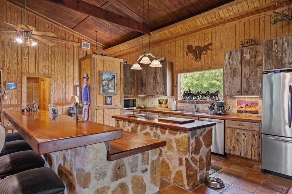 50 acres in Bandera County gallery image 4