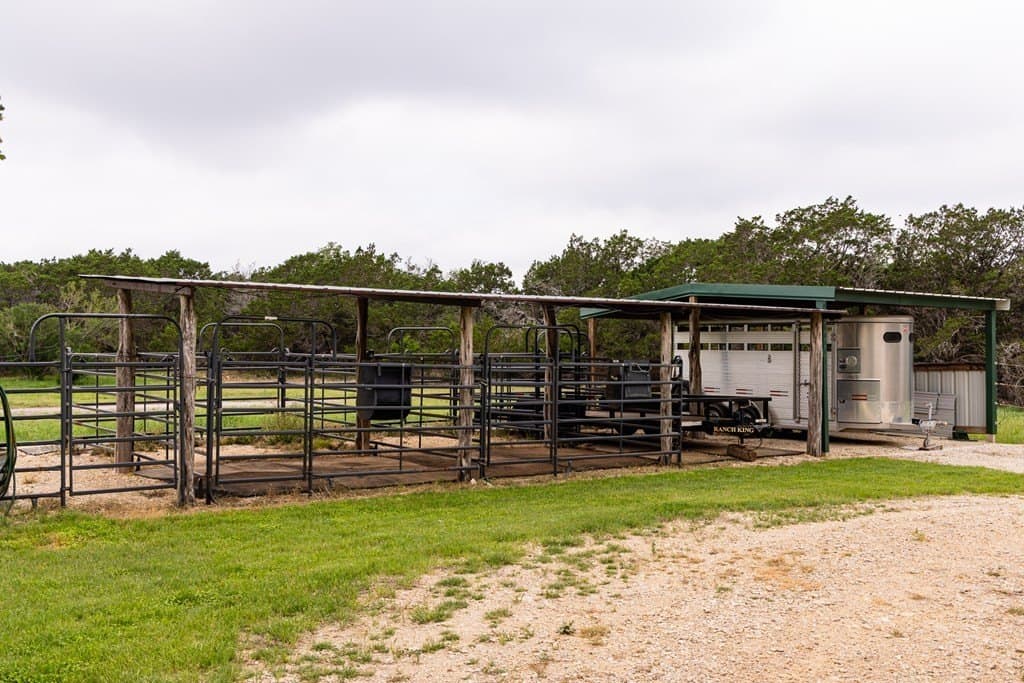 50 acres in Bandera County - photo 41