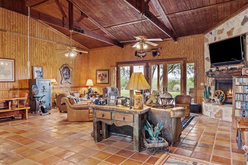 50 acres in Bandera County gallery image 2