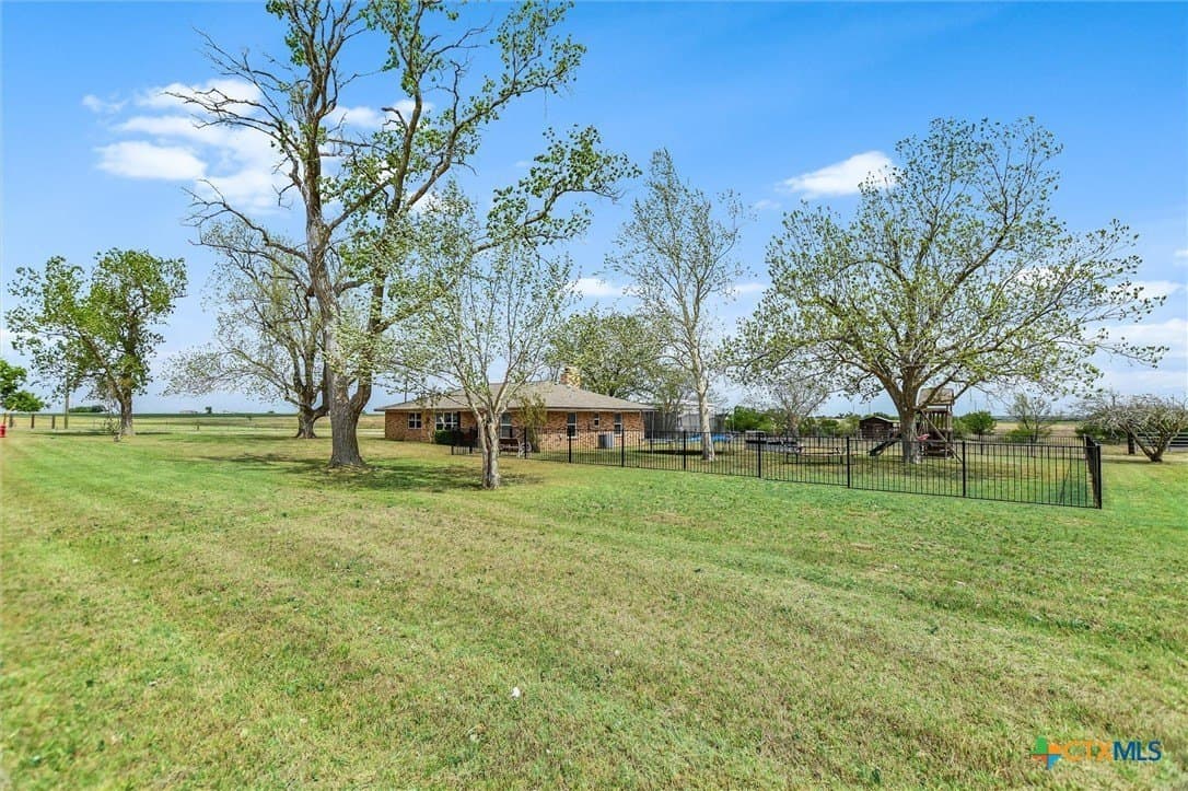 11 acres in Williamson County - photo 2