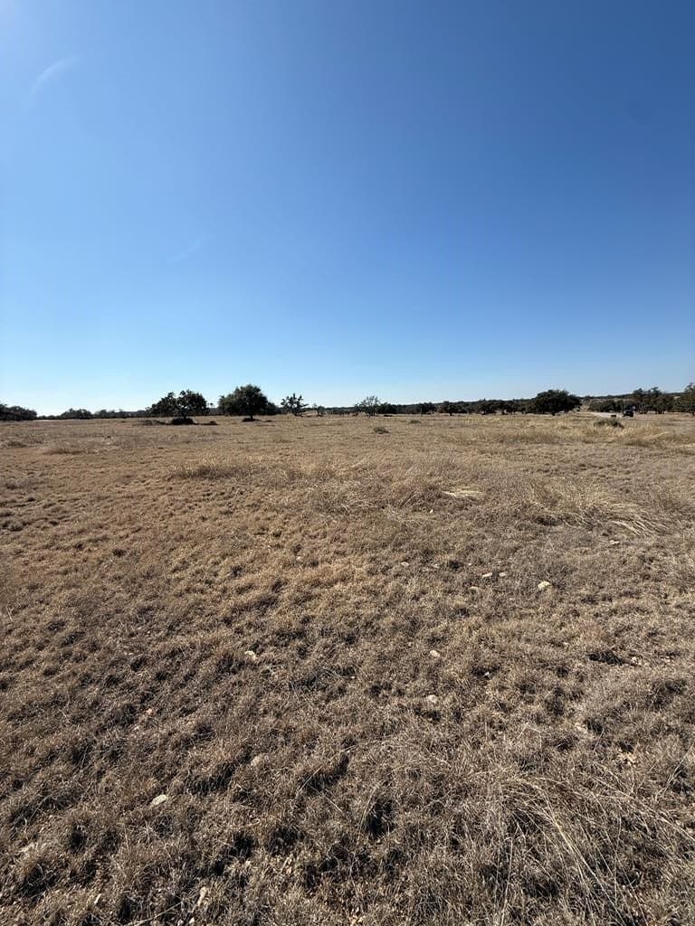 5.11 acres in Gillespie County
