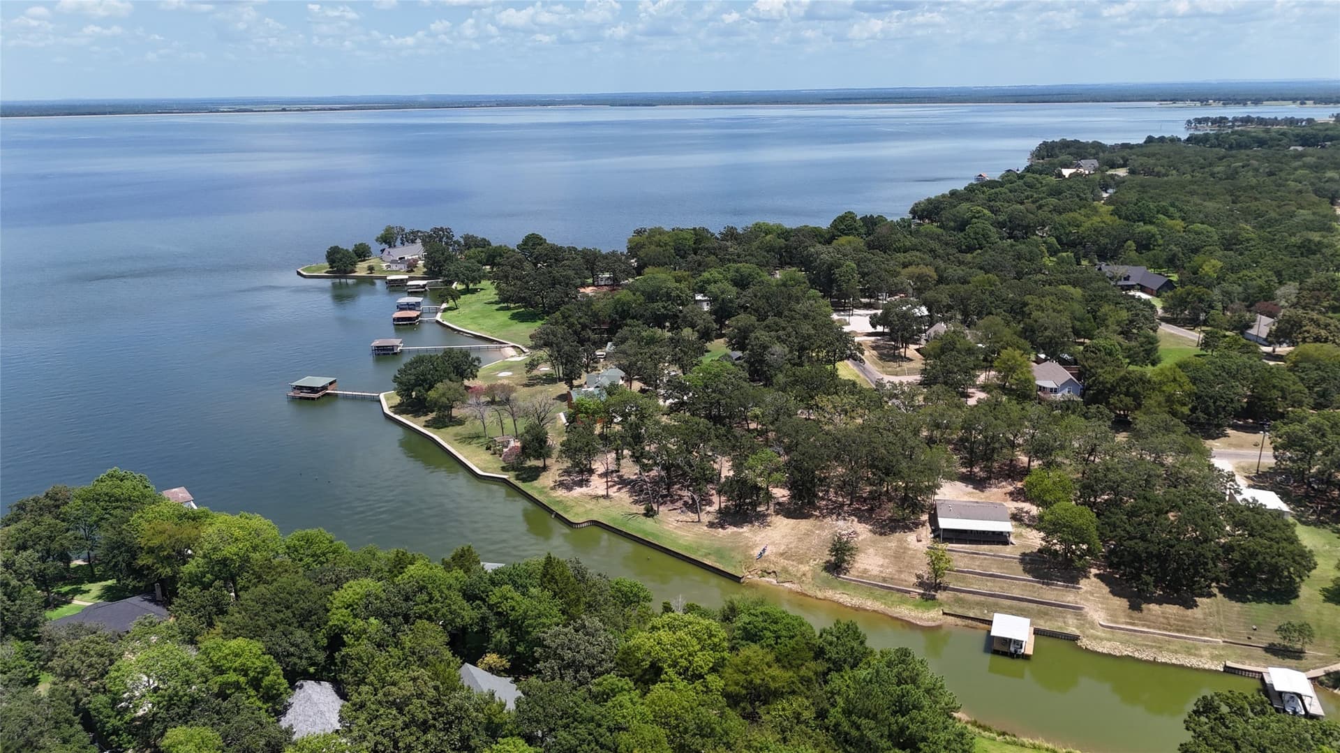 0.99 acres in Freestone County - photo 33