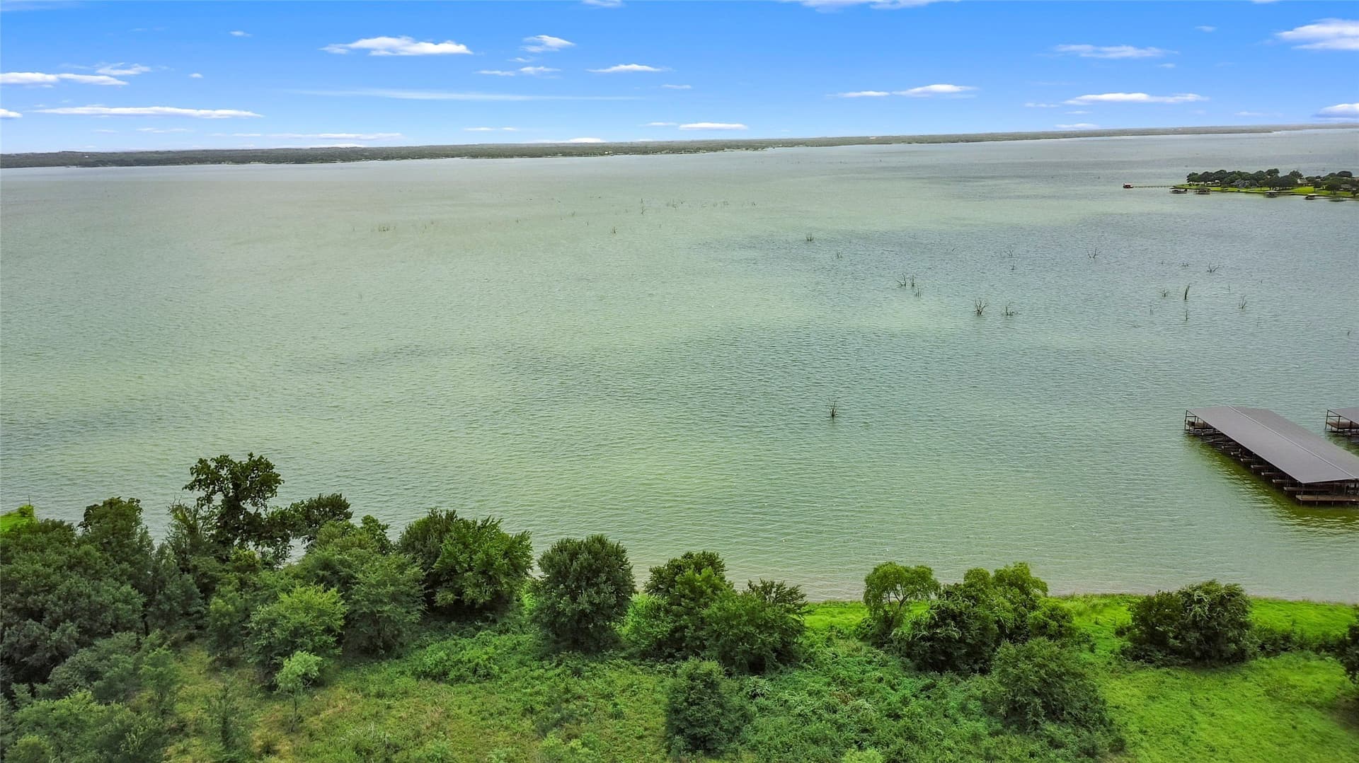 2.25 acres in Navarro County gallery image 2