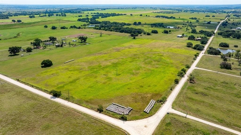 10.73 acres in Erath County gallery image 3