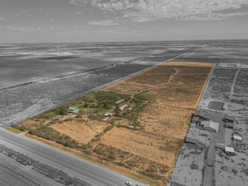 42.91 acres in Midland County - photo 2