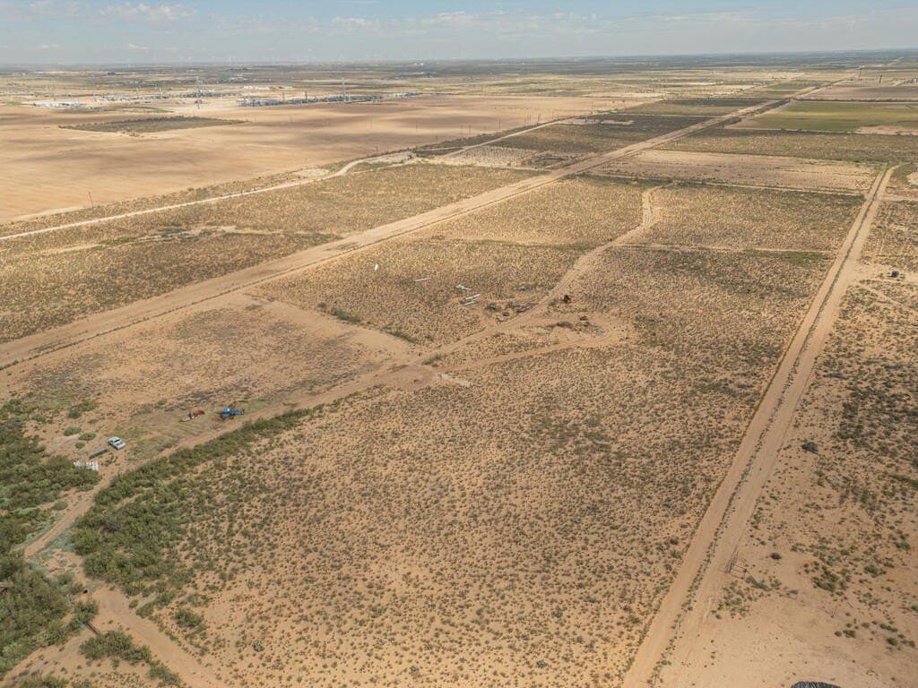 42.91 acres in Midland County - photo 33