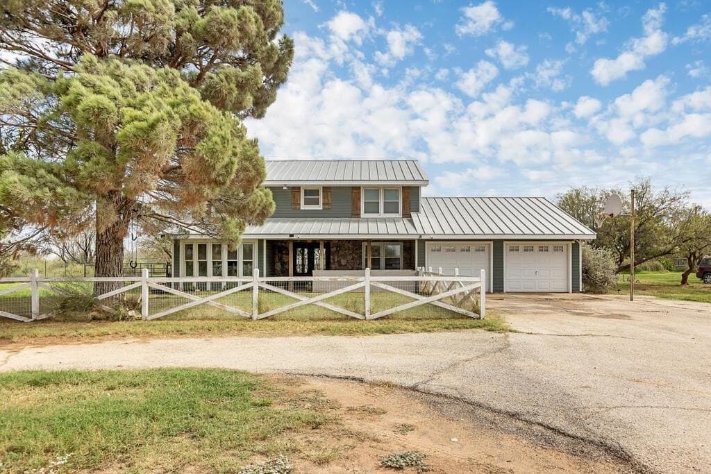 42.91 acres in Midland County