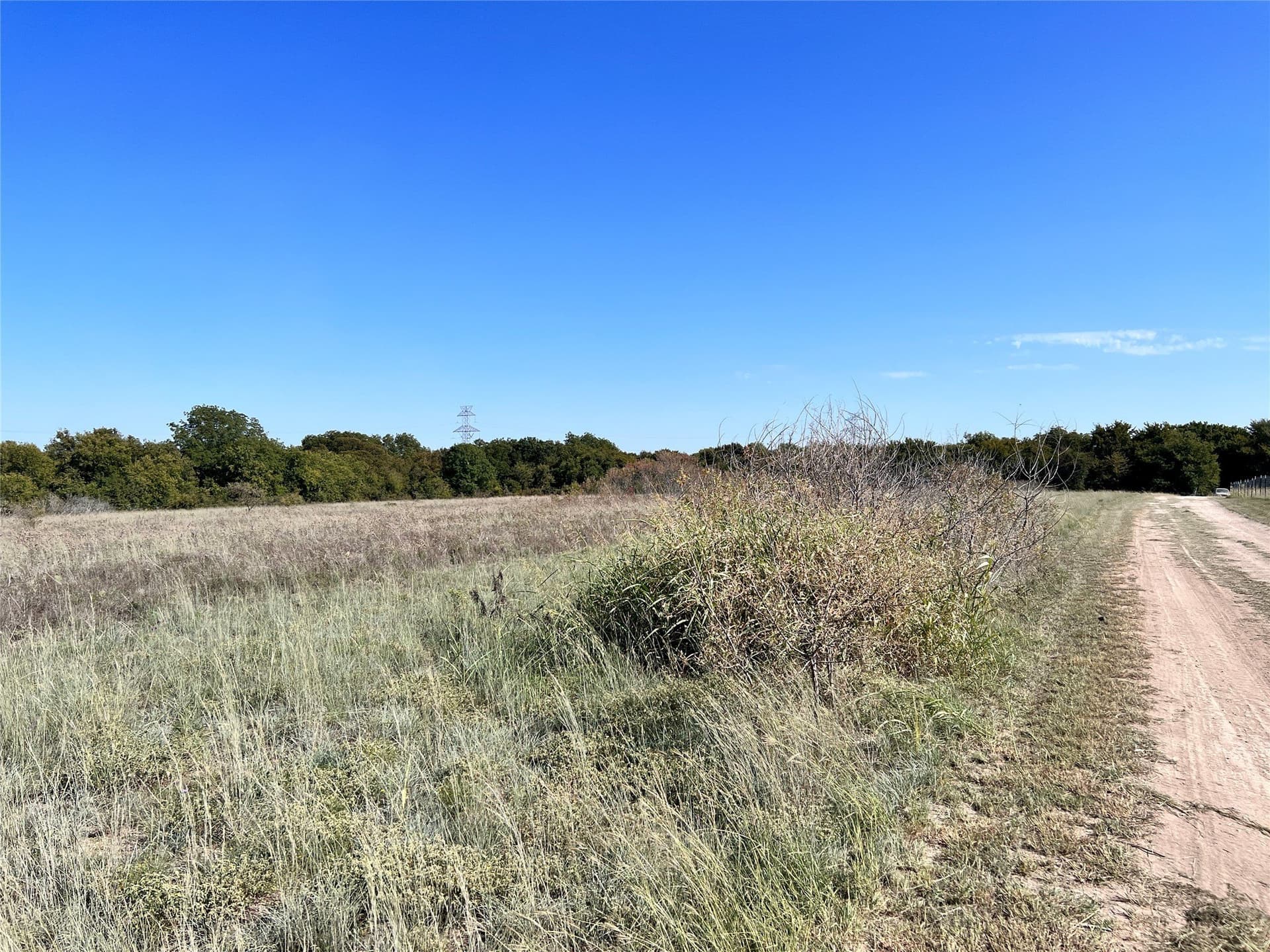 8.95 acres in Hill County gallery image 3