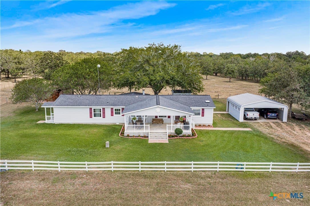15.41 acres in DeWitt County - photo 5