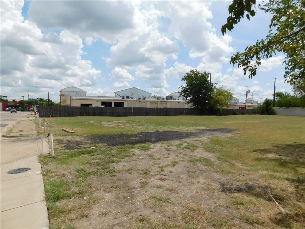 0.47 acres in Dallas County featured view