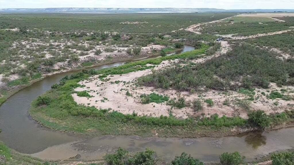 644 acres in Pecos County - photo 2