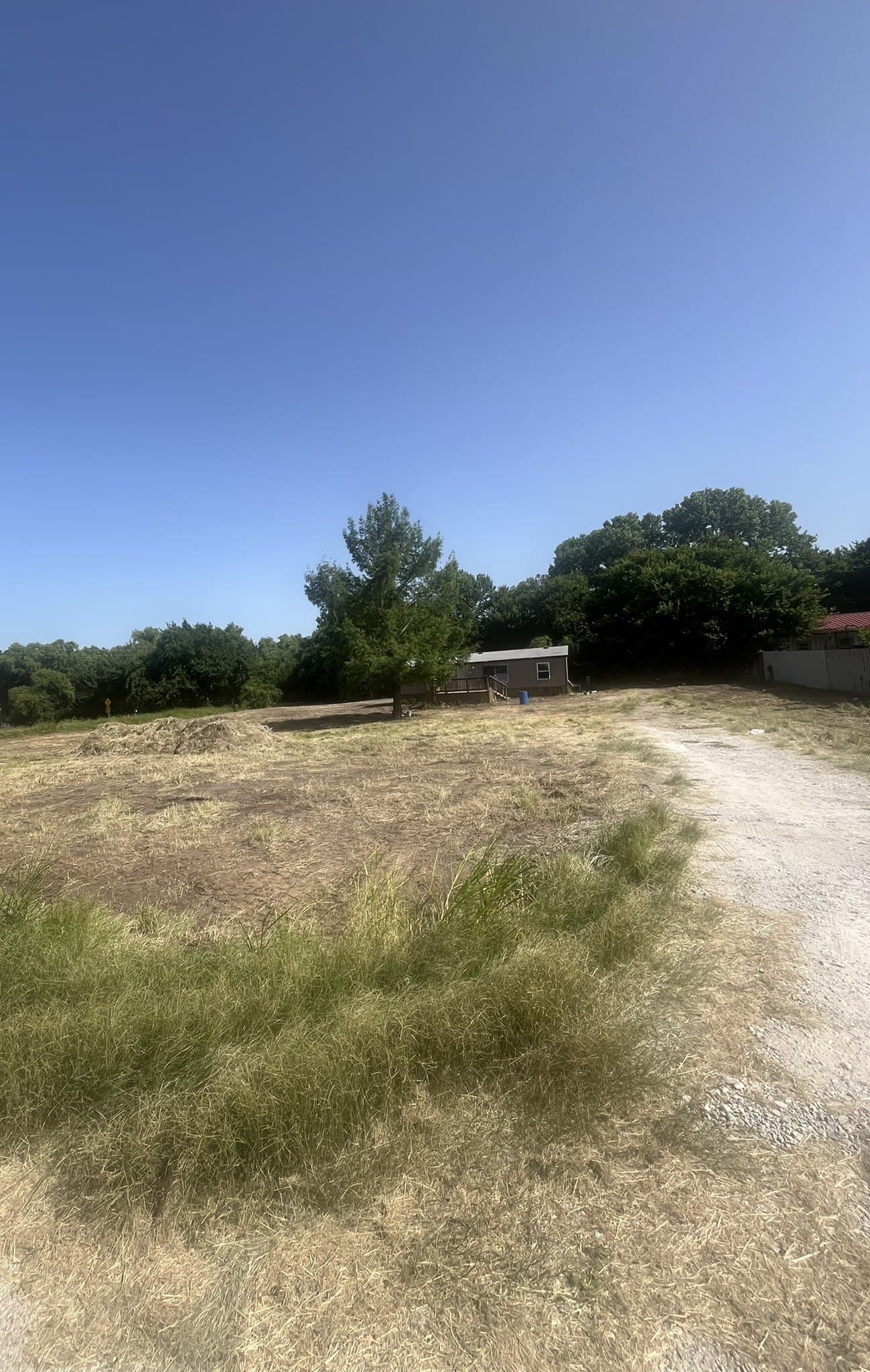 1.06 acres in Parker County gallery image 2