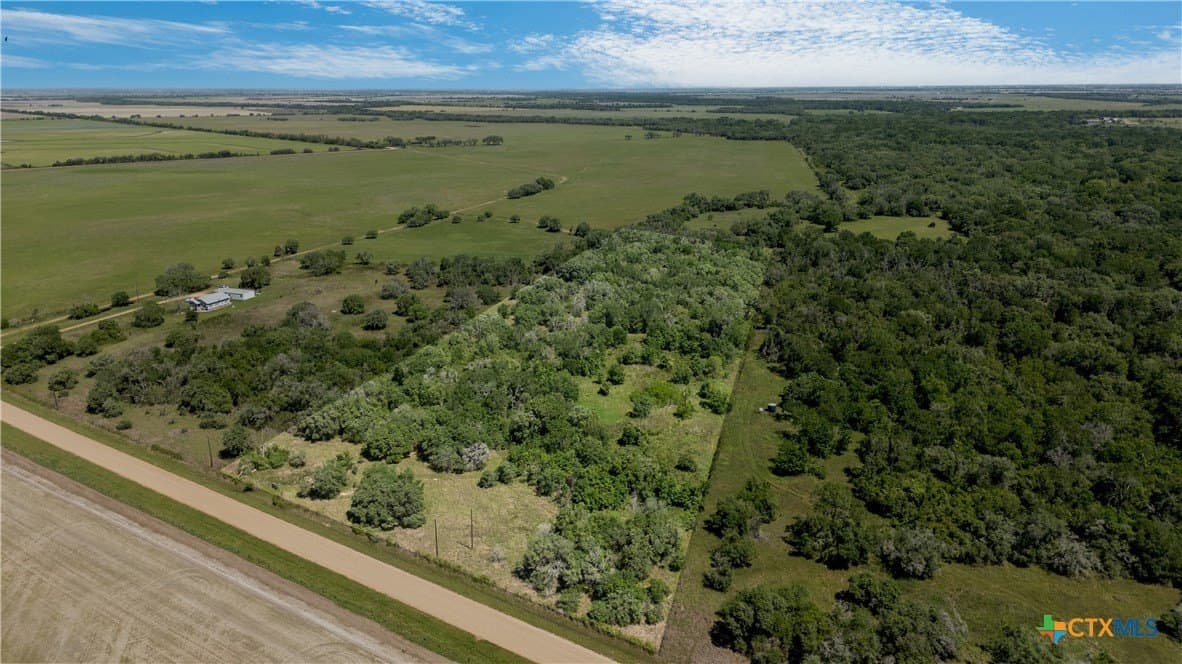 6 acres in Wharton County