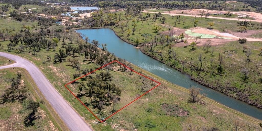 0.75 acres in Gillespie County