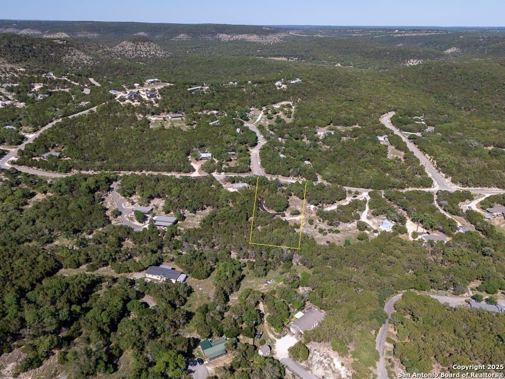 1.26 acres in Comal County gallery image 3