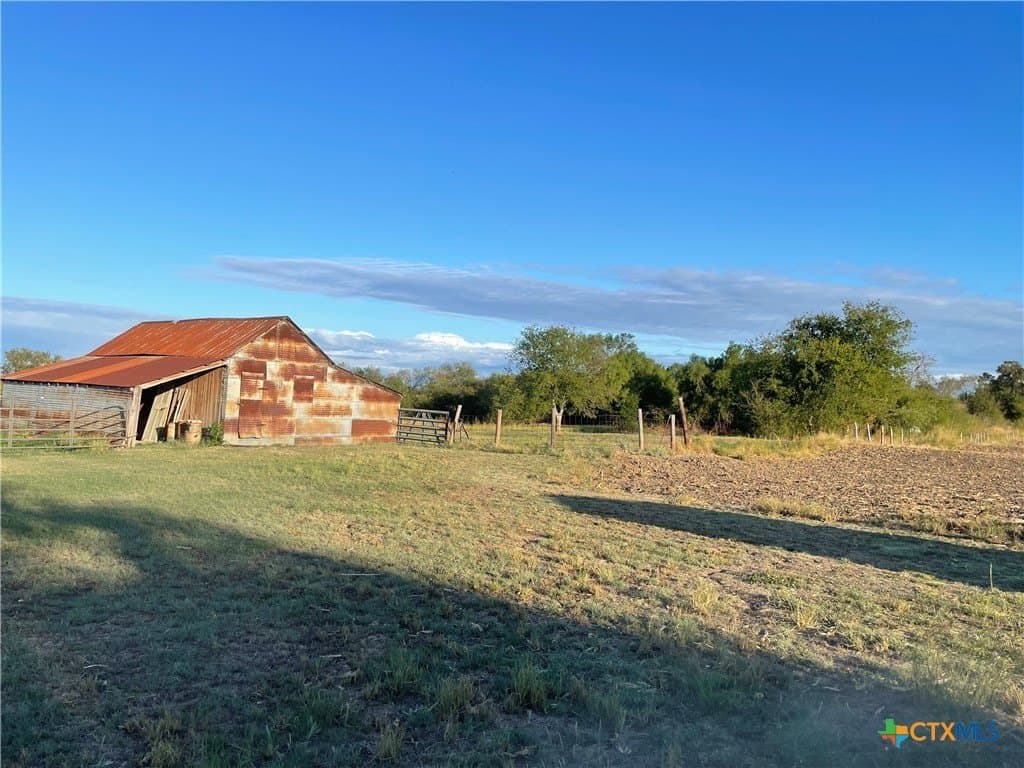 57 acres in Falls County - photo 9