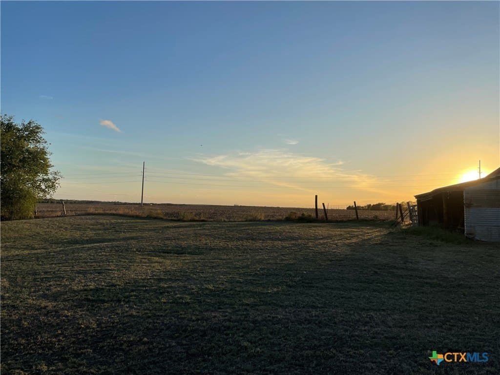 57 acres in Falls County