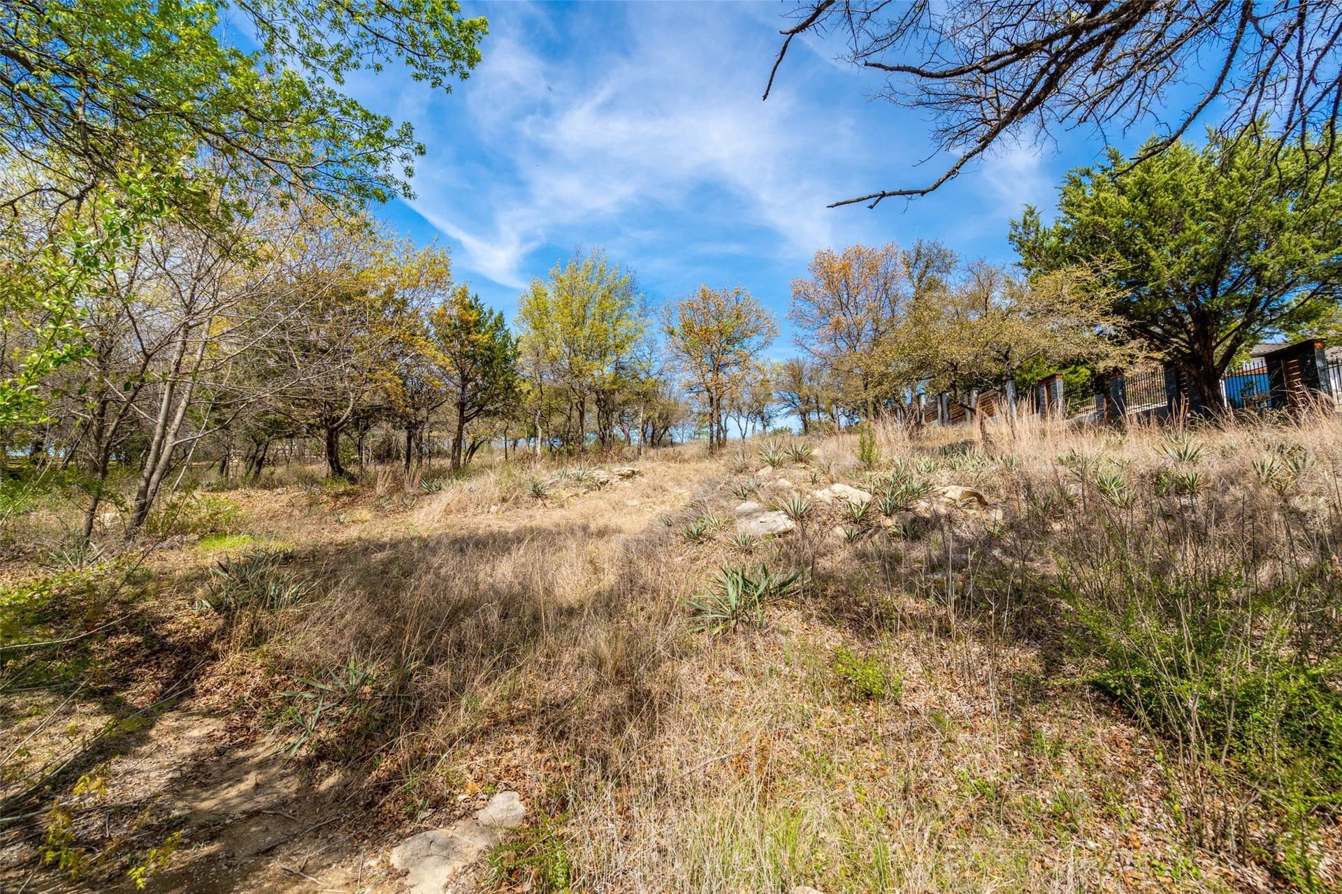 1.31 acres in Tarrant County - photo 9