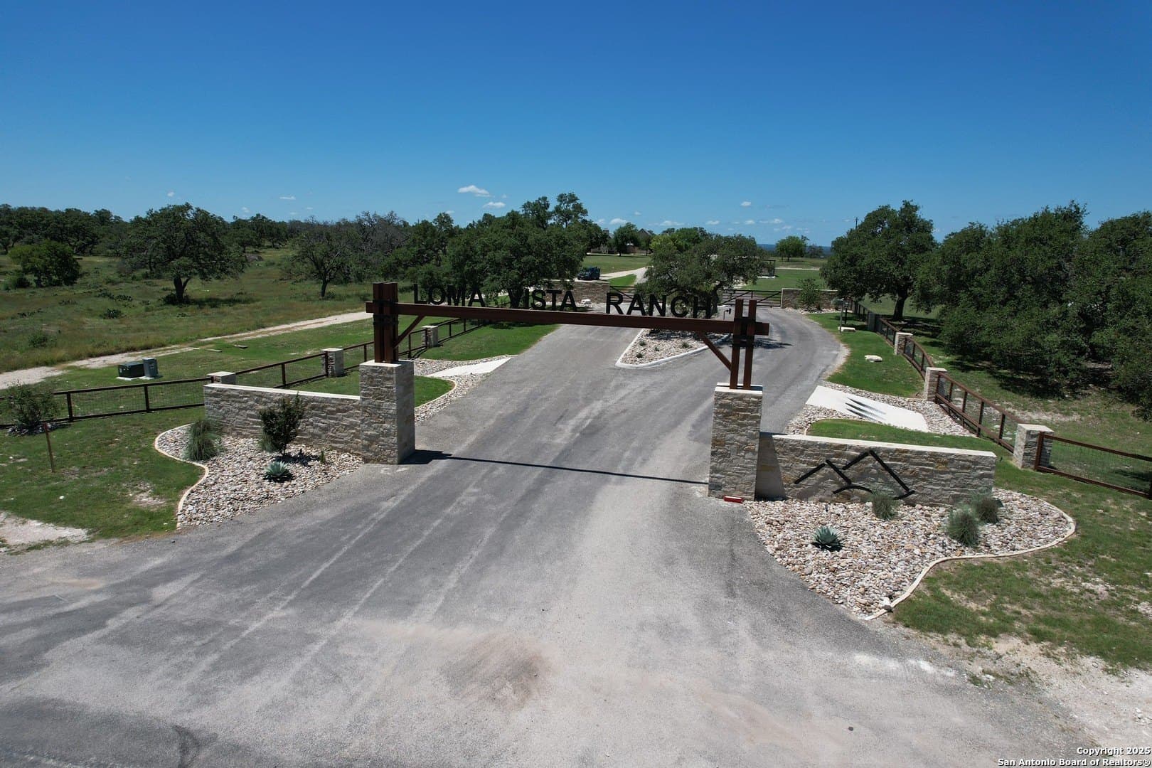 5.16 acres in Gillespie County gallery image 2