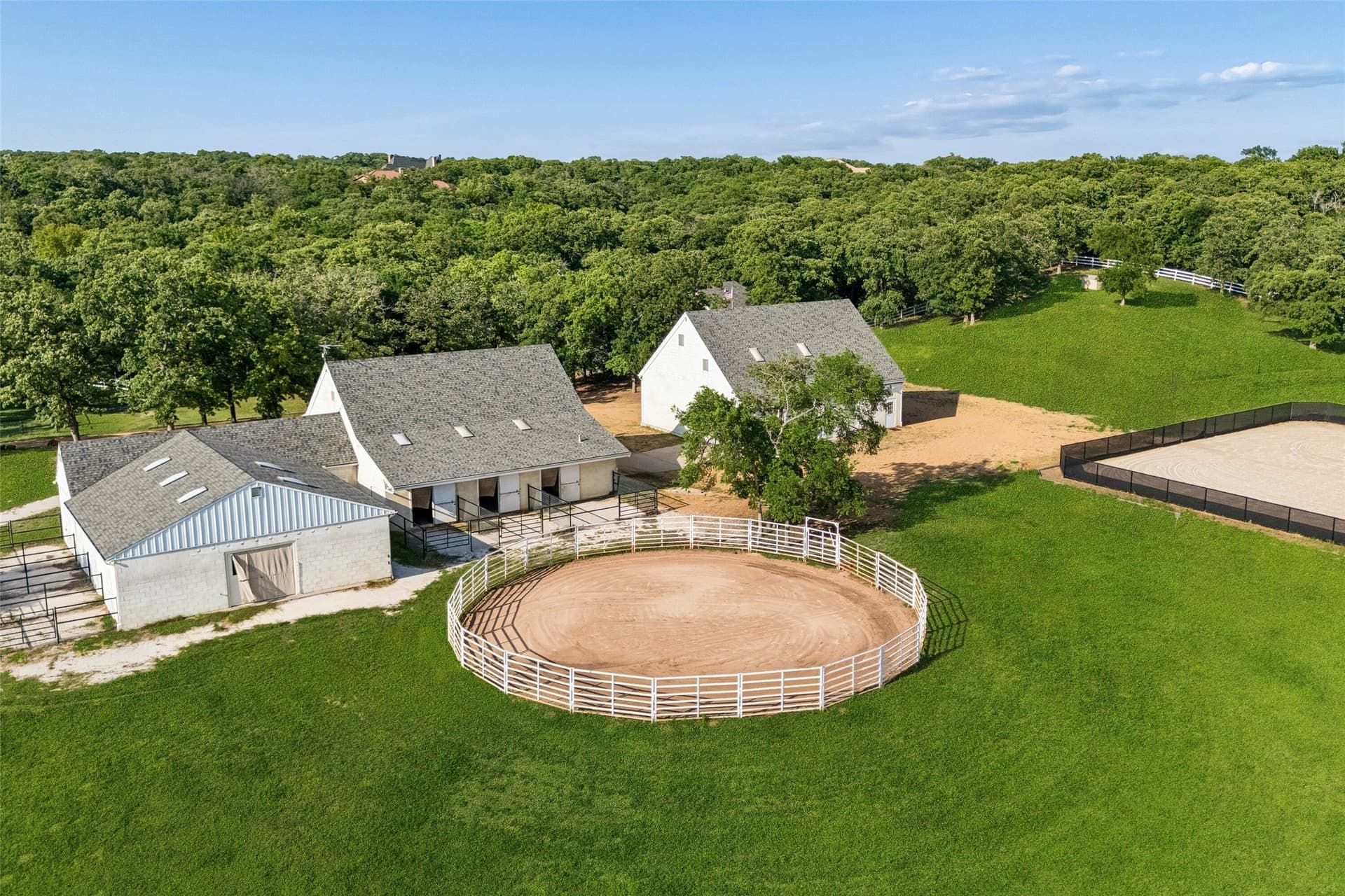 10.69 acres in Denton County gallery image 2