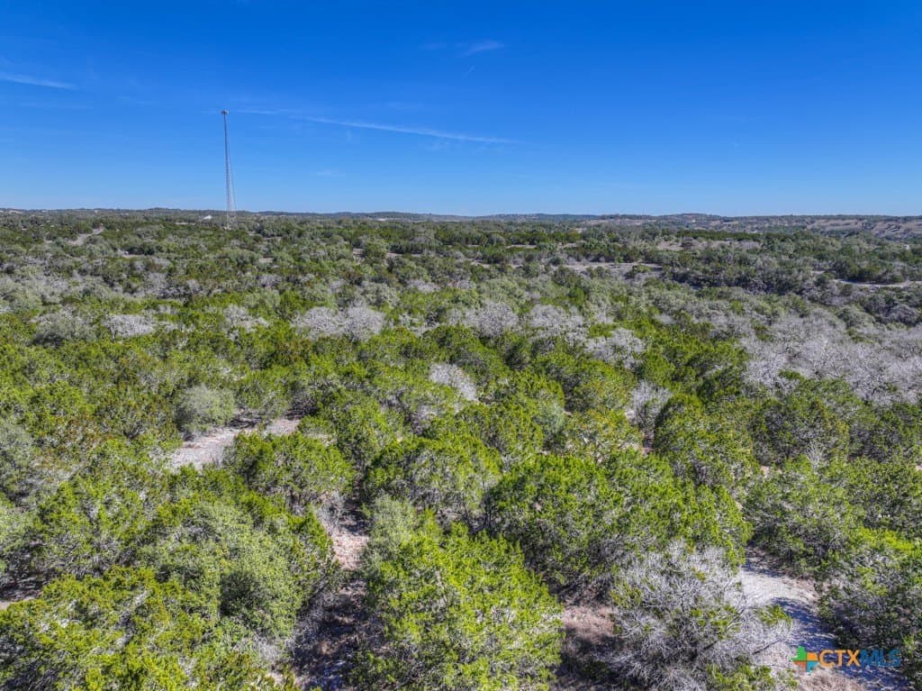 5.08 acres in Comal County - photo 9
