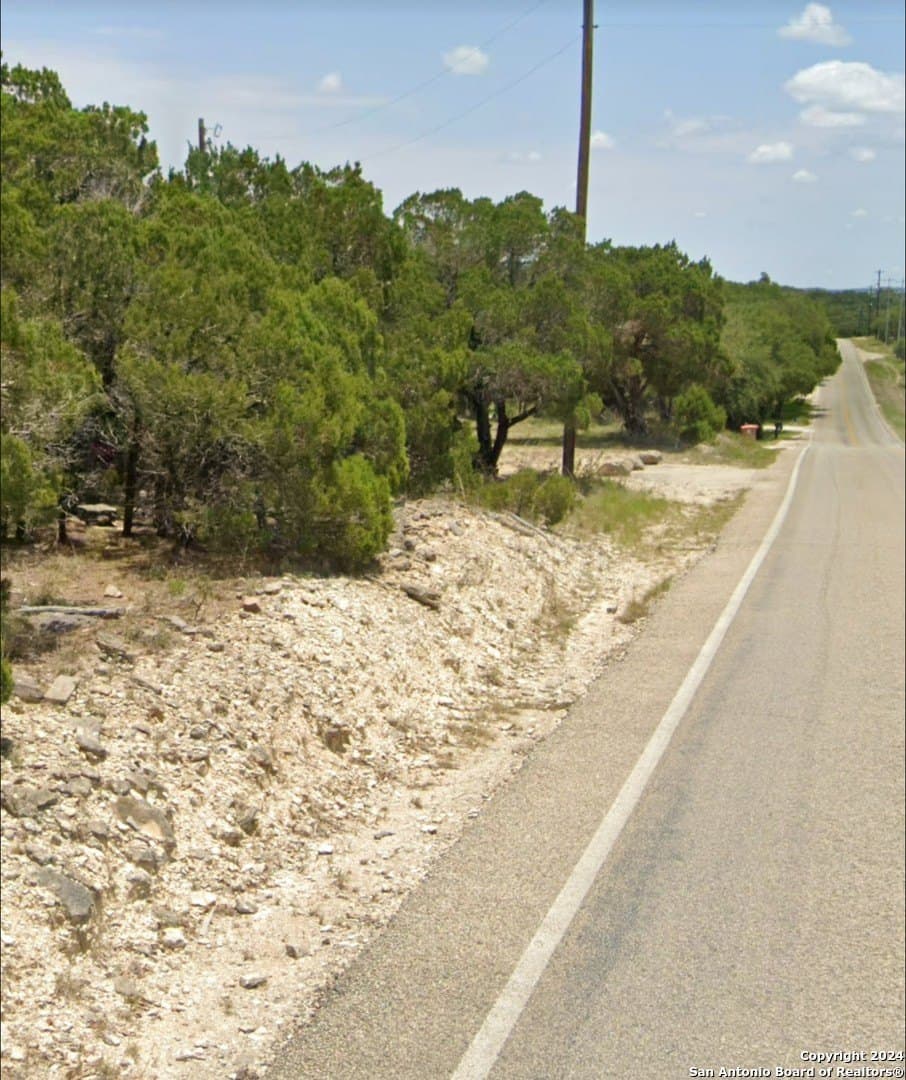 1.16 acres in Comal County - photo 8