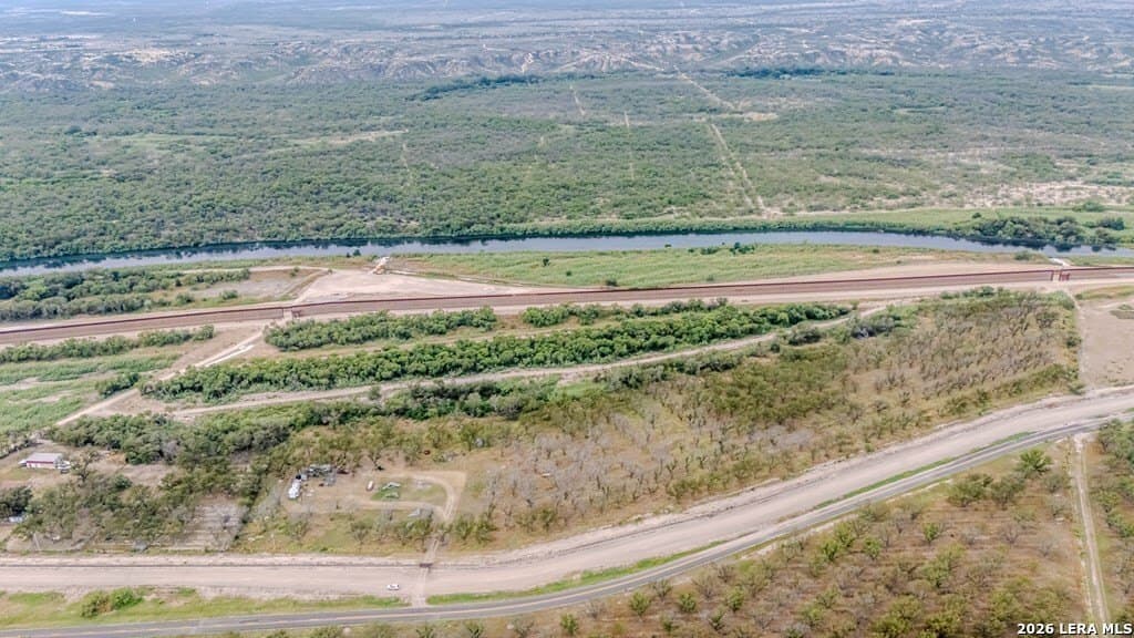 15 acres in Maverick County gallery image 3