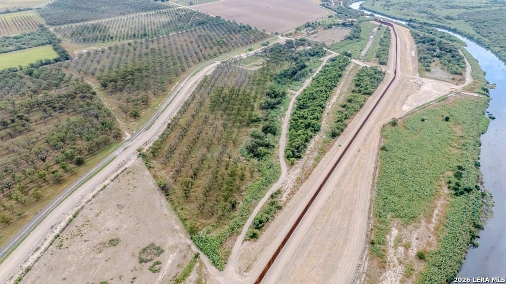 15 acres in Maverick County gallery image 2
