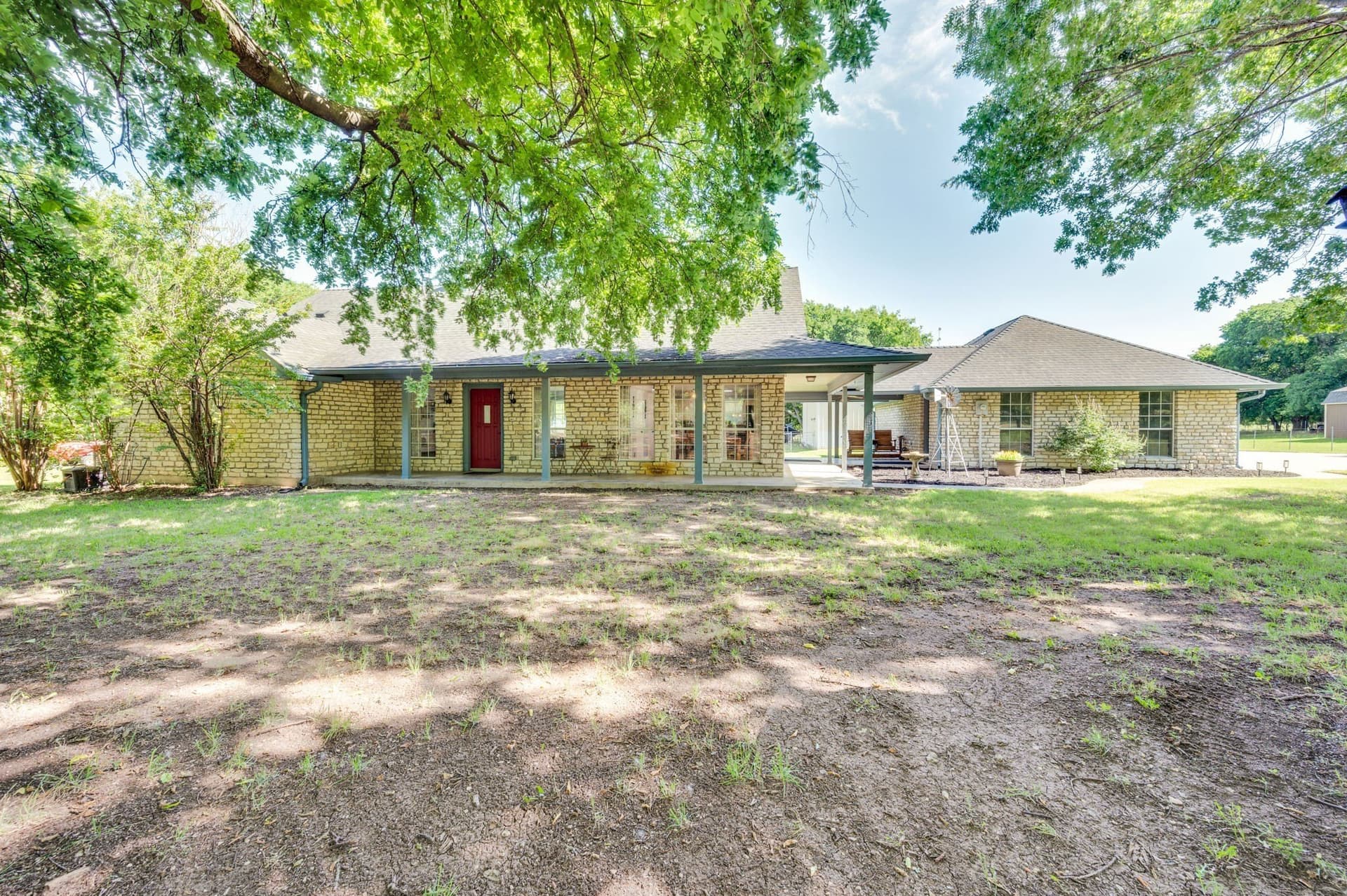 10.12 acres in Ellis County