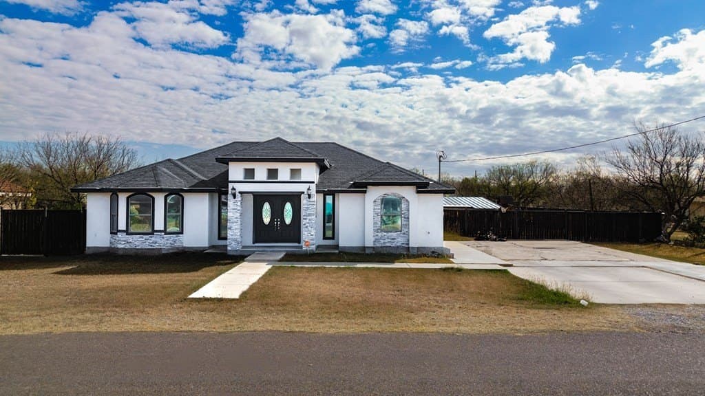 22,000 acres in Maverick County gallery image 2