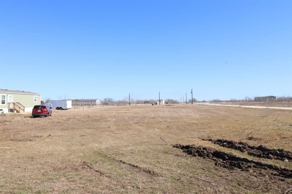 1.39 acres in Navarro County gallery image 2