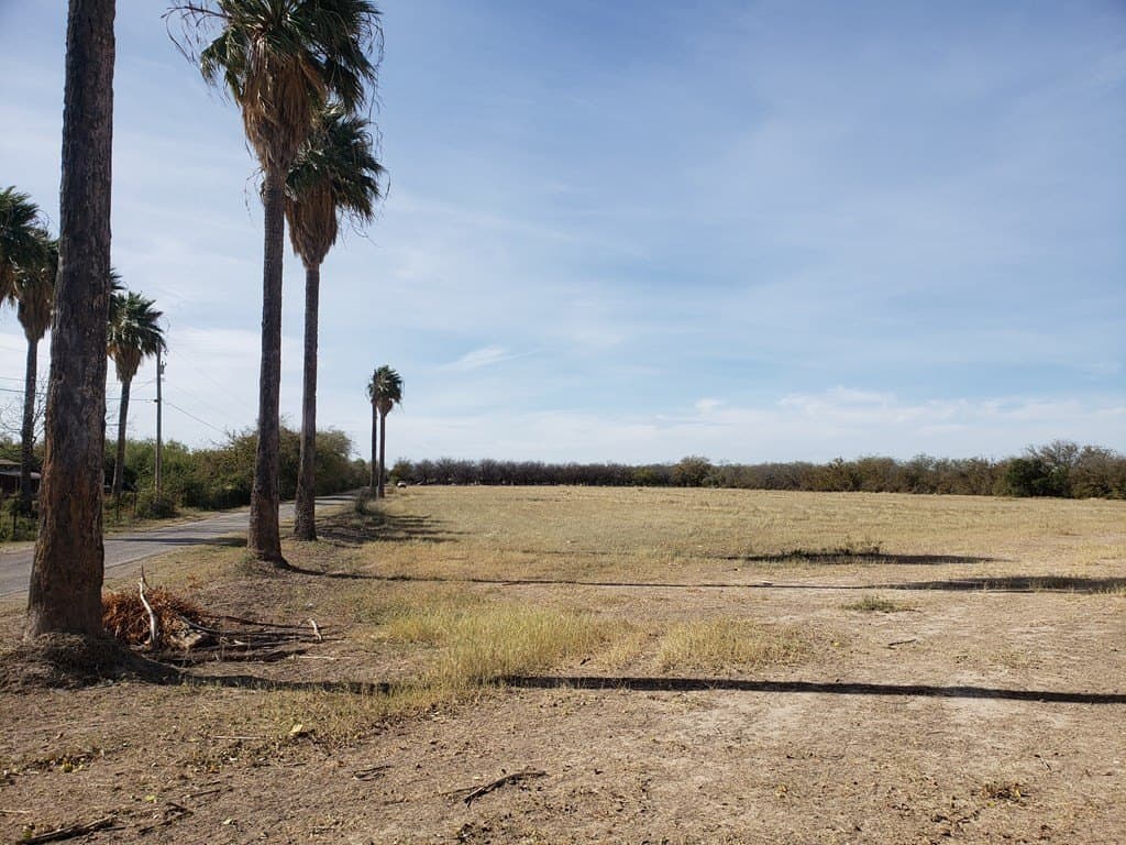 10.01 acres in Maverick County gallery image 3