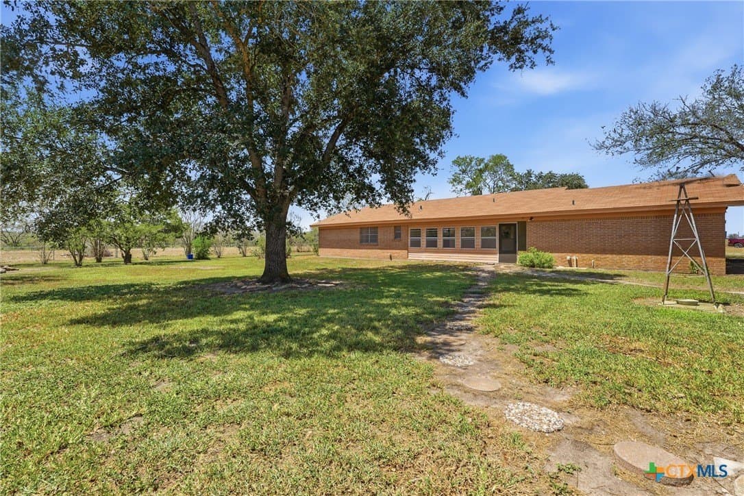 60.67 acres in Gonzales County - photo 8