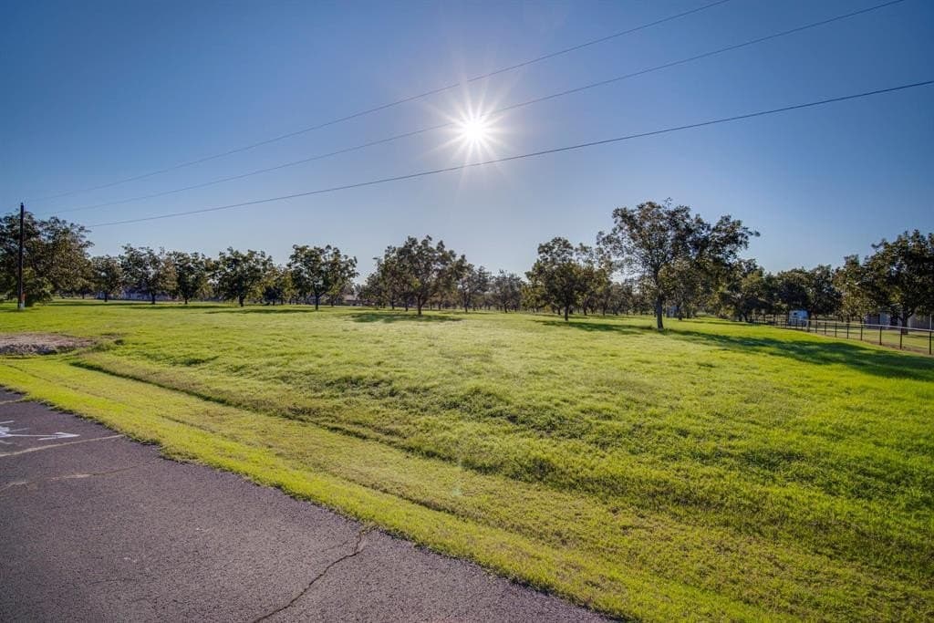 5 acres in Hood County gallery image 4