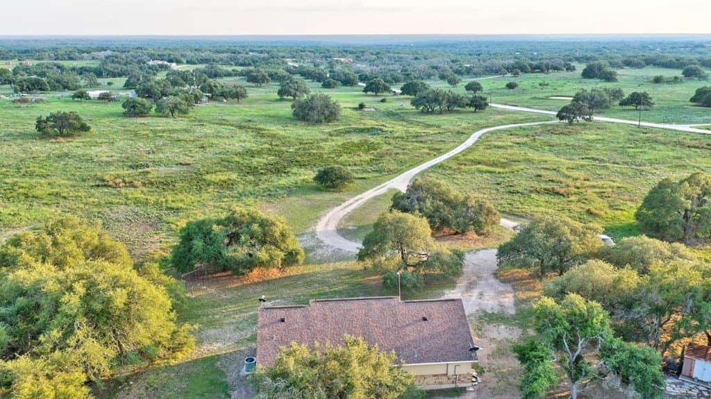 16.35 acres in Kerr County gallery image 3