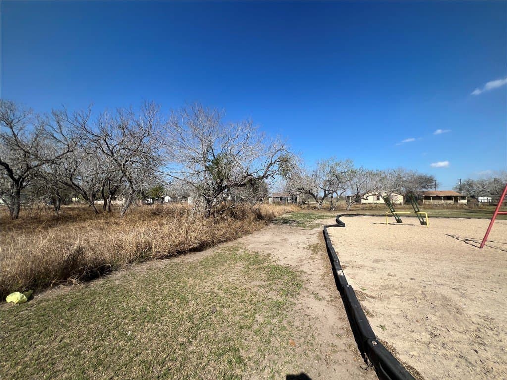 0.57 acres in San Patricio County - photo 9