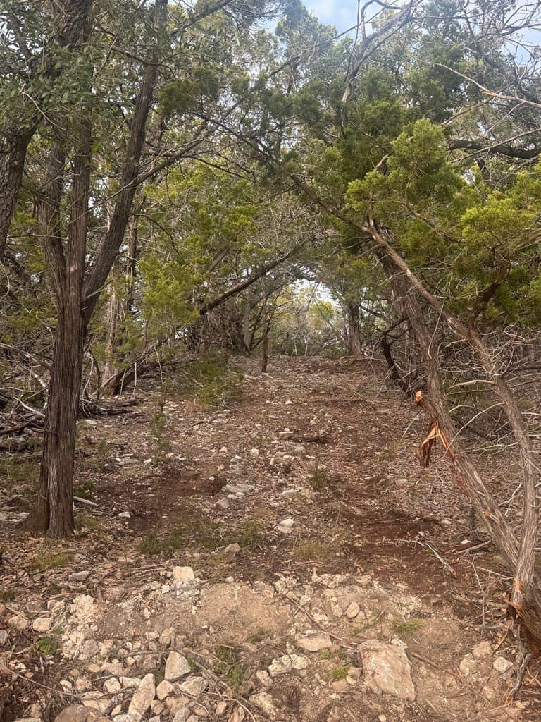 5.84 acres in Bandera County - photo 9