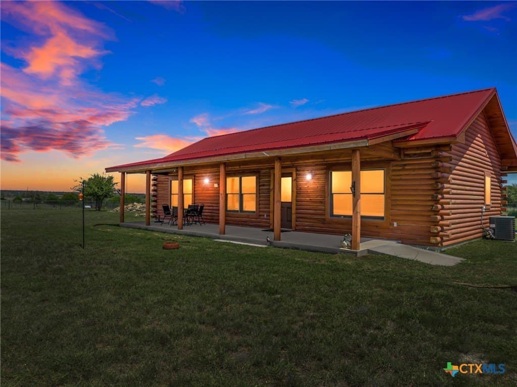 10.41 acres in Lampasas County