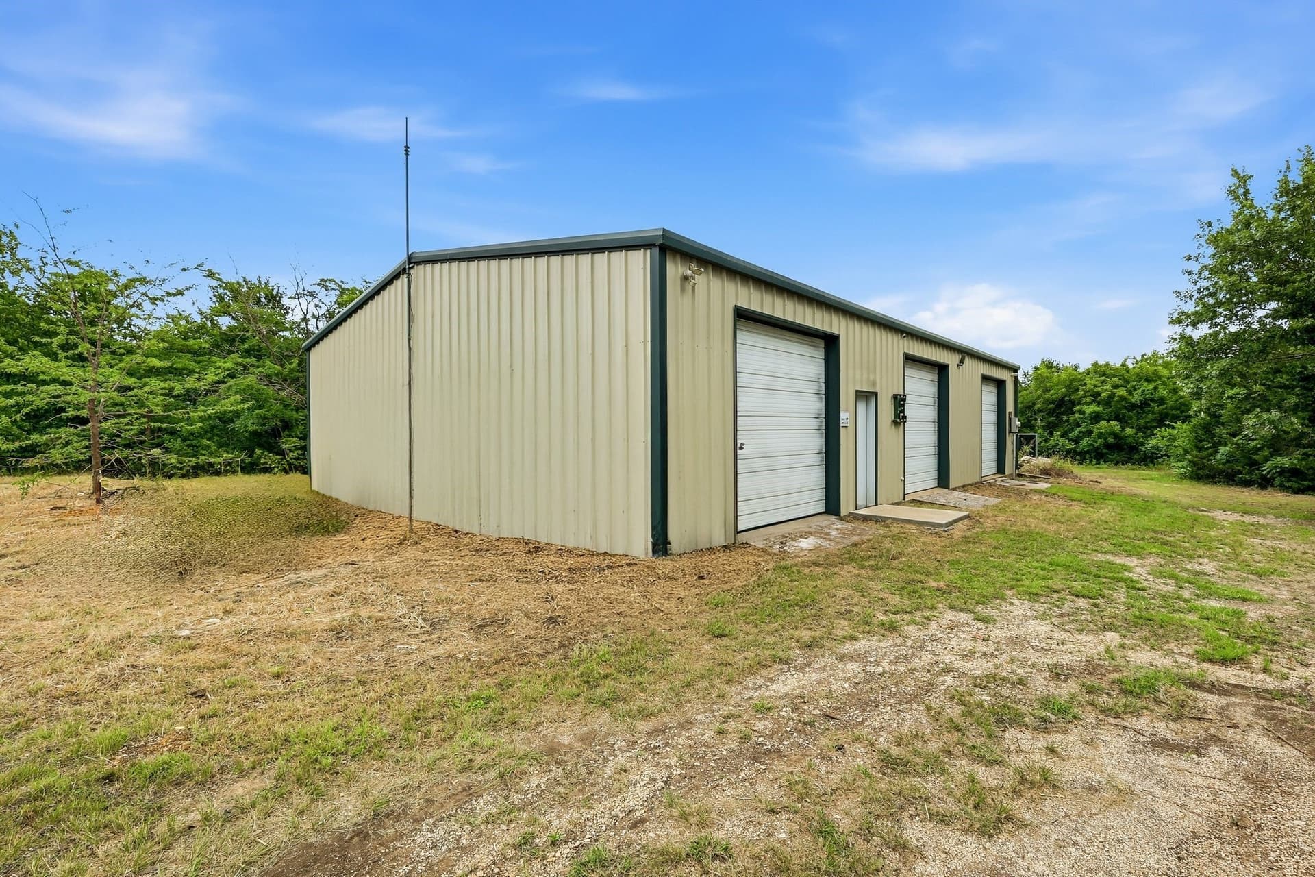 11.18 acres in Ellis County - photo 33