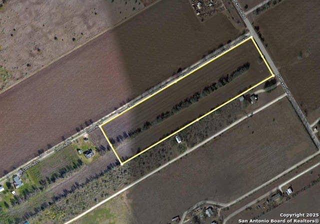 30.83 acres in Guadalupe County gallery image 4