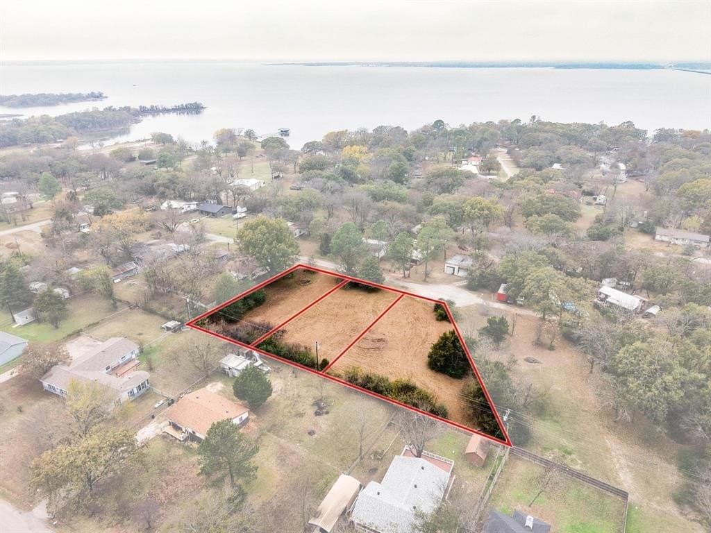 0.98 acres in Rains County