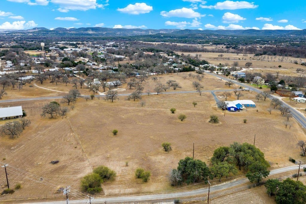 2.99 acres in Bandera County - photo 9