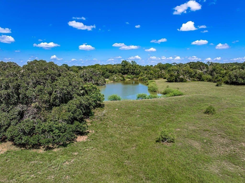 52.16 acres in Colorado County - photo 14