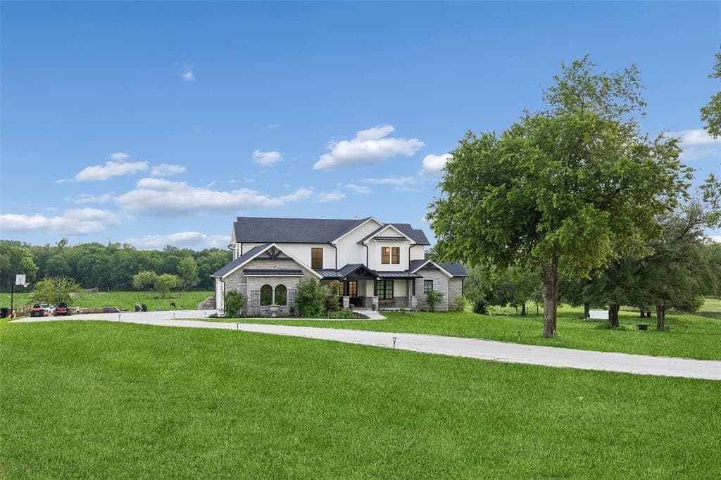19.05 acres in Tarrant County gallery image 2