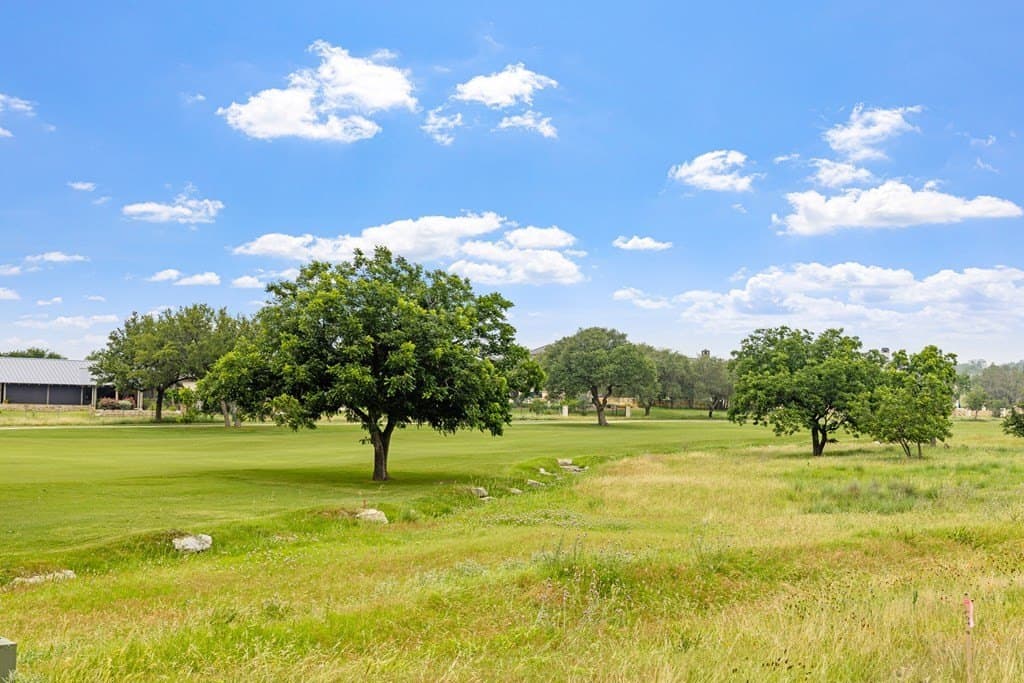 0.62 acres in Kerr County gallery image 2