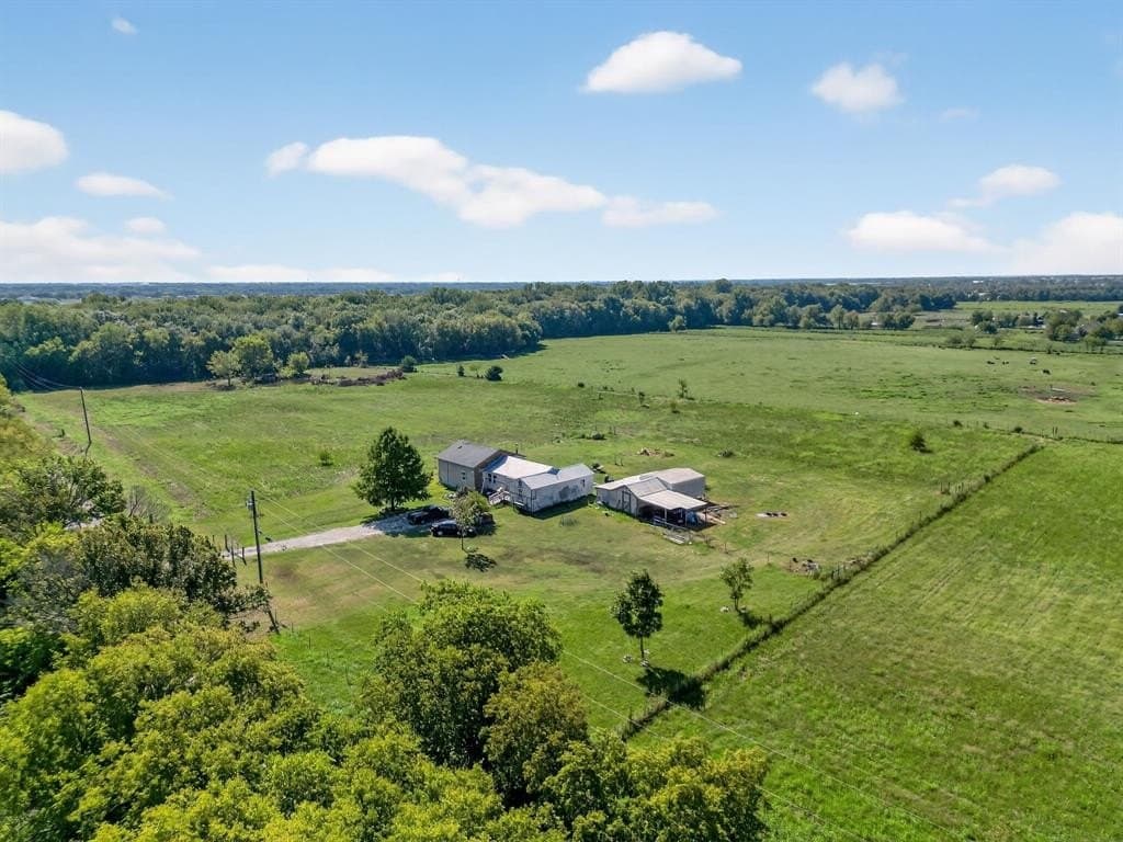 15 acres in Hunt County